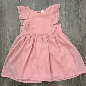 Like new girl pink dress. In great condition, no damages, size 18 months.
